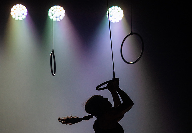 RECENZE: Svaté umění Cirku La Putyka se prolíná s vášní vrcholového sportovce