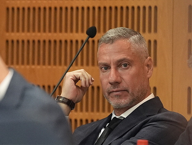 Dozimetr u soudu: Redl pouze přečetl prohlášení, přiznal drogy, ale korupci ne