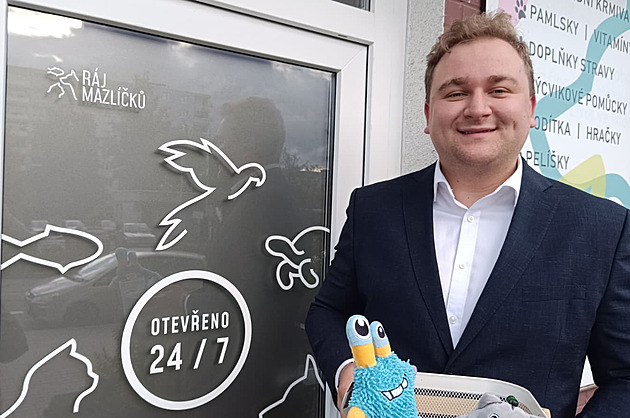 Nákupy ve dne i v noci. V kraji otevřela první hybridní prodejna pro mazlíčky