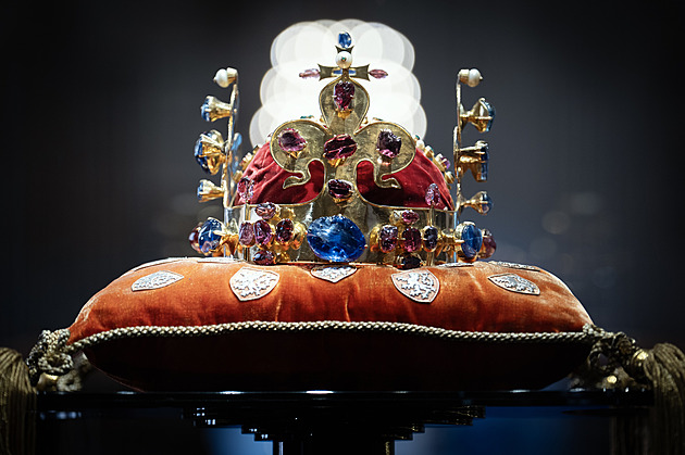 Rekordní výstava na Hradě. Korunovační klenoty obdivovalo přes 51 tisíc lidí