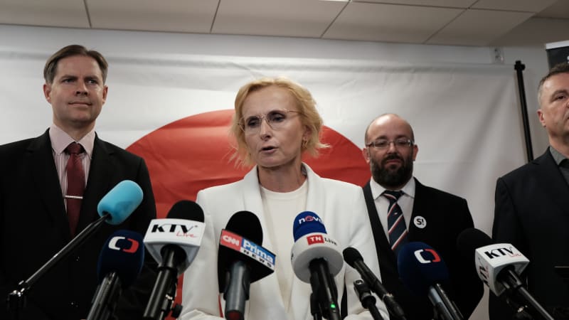 První reakce na výsledky: Naše úsilí nestačilo, řekla Konečná. SPD chce do vlády s ANO