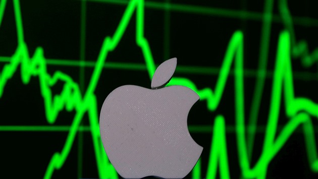 Ve stopách Nvidie a Microsoftu. Tržní hodnota Applu překonala čtyři biliony dolarů