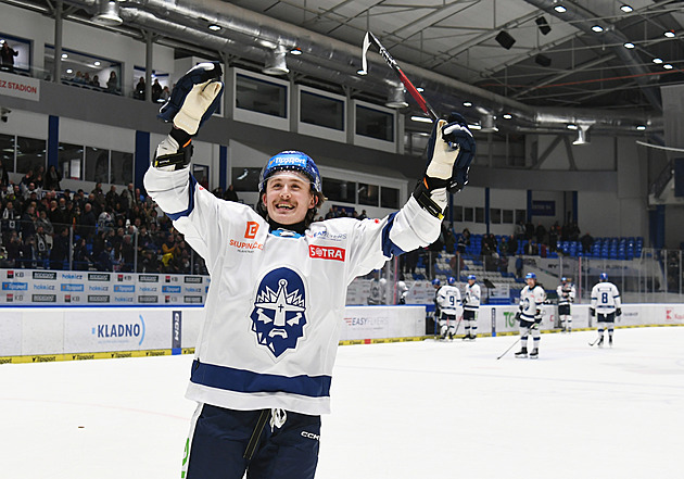 Americká posila Rytířů: Tady se fandí 24/7, paráda! Extraliga je podobná AHL