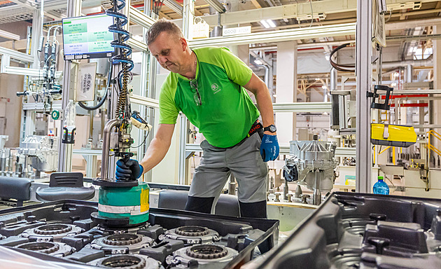 Škoda ve Vrchlabí mění šéfa, letos má v plánu rekordních 720 tisíc převodovek