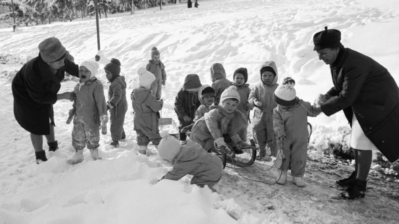 Praha v bílém zajetí. Jak armáda válčila s 36 cm sněhu aneb Dějiny listopadových kalamit