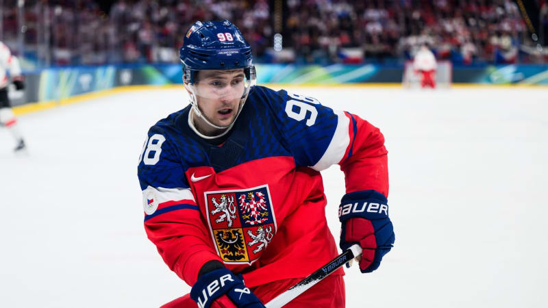 ANKETA: Český státní znak i slovenské Tatry. Kdo má na ZOH nejhezčí hokejové dresy?