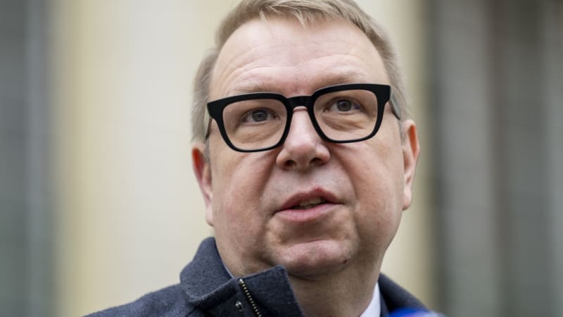 Odklad superdávky schválila Sněmovna. Posun omlouvají náročností, co to znamená pro lidi?