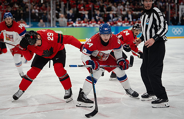 ONLINE: Česko - Kanada 2:2. Favorit v křeči, národní tým tlačí a vytváří si šance