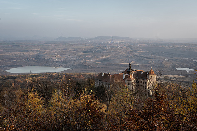 Těžba skončila, teď jde o stamiliony. Obce kolem lomu ČSA čekají na peníze na rozvoj
