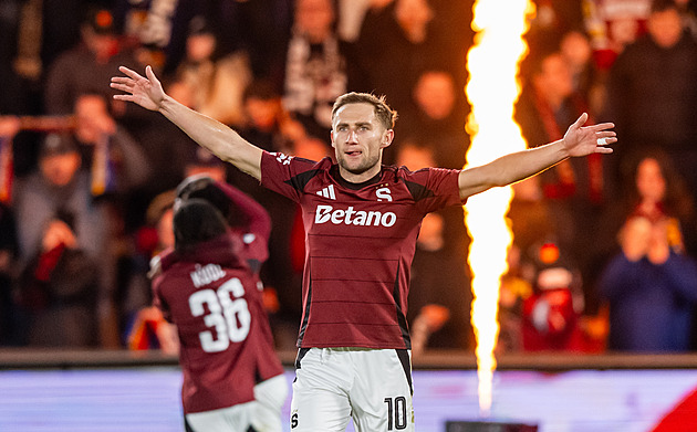 Fotbalové přestupy ONLINE: Reprezentant Červ prodloužil v Plzni, kouč Iraola skončí v Bournemouth