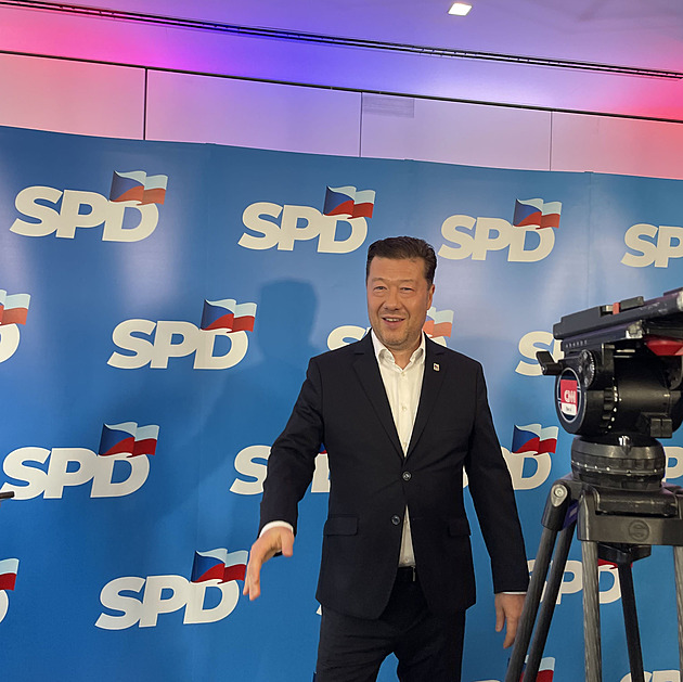 Když je SPD v koalici, není tam korupce, řekl Okamura. Fiala přirovnal hnutí k AfD